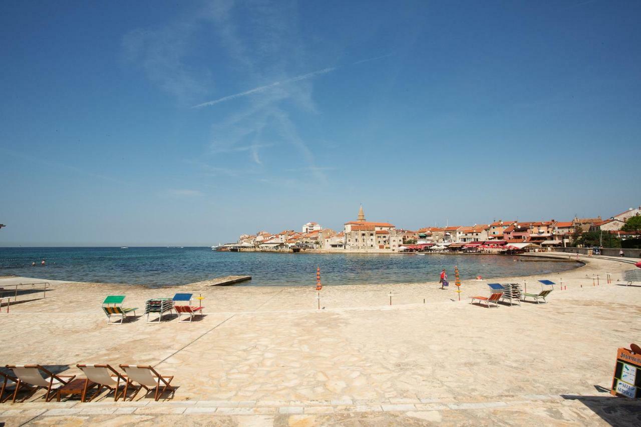 Downtown Beach Apartments Umag Eksteriør bilde