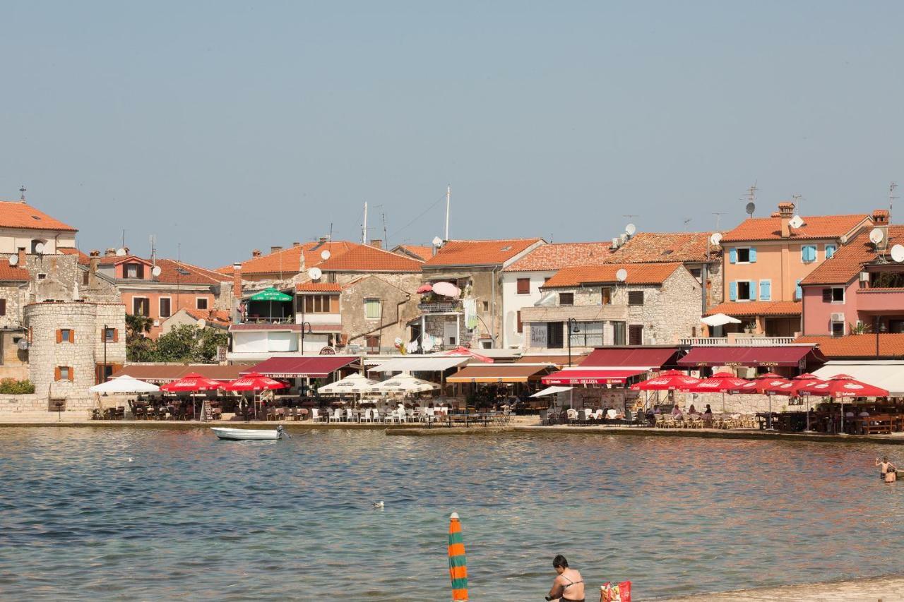 Downtown Beach Apartments Umag Eksteriør bilde